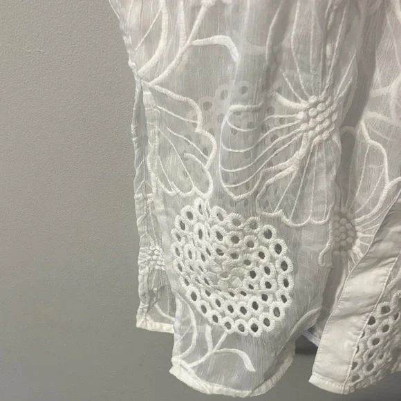 Tristan White Floral Eyelet Cap-Sleeve Blouse - Picture 6 of 8